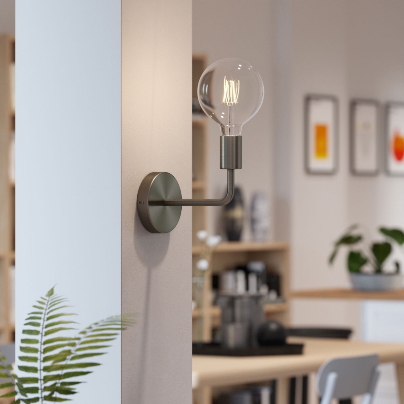 Fermaluce Metal, metal wall light with bent extension